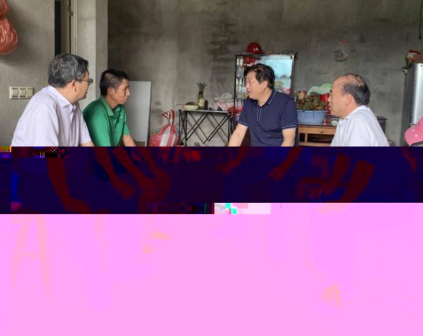 侯其标一行赴宿松县三冲村开展扶贫走访慰问(图2)